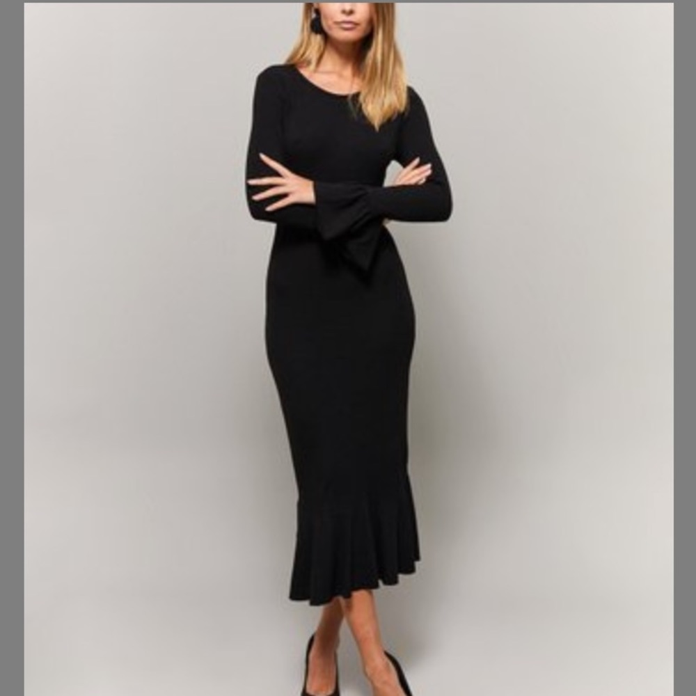 Black dress with bell sleeve Milan kiss
